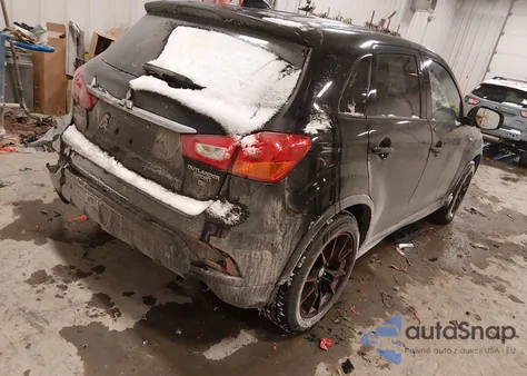 2018 Mitsubishi Outlander Sport 2.4 Se из США, поврежденный, VIN JA4AP3AW3JU014354
